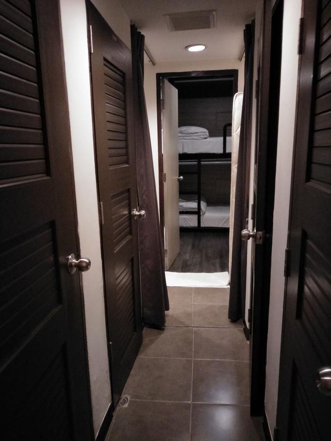 Badu Sukhumvit Dormitory Bangkok Eksteriør billede